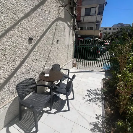 Lejlighed Cozy Renovated - 10 Min To Center Durrës
